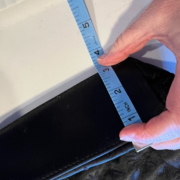 Nine West Printed Floral black handbag - Picture 10 of 12